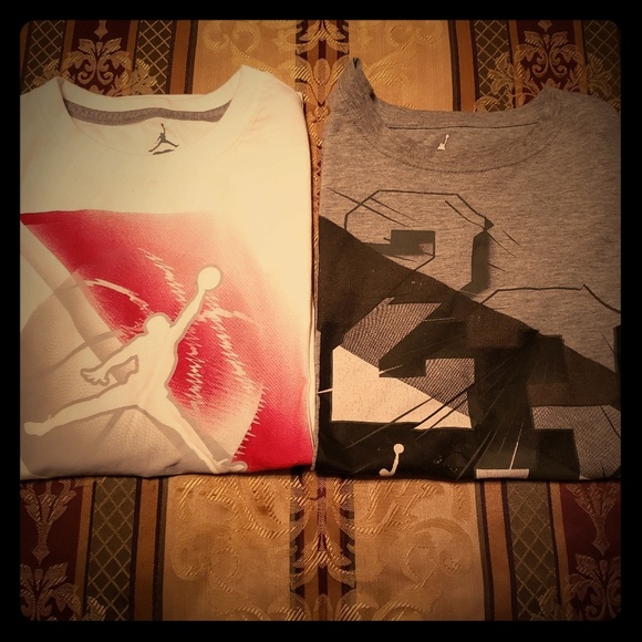 Boys Jordan shirts - Picture 2 of 5